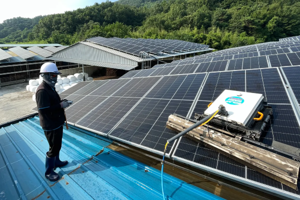 축사 태양광 청소용 로봇